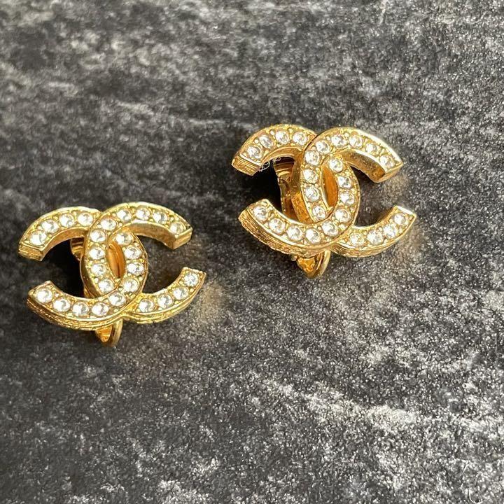 驚きの価格 CHANEL メルカリ - ピアス ロゴ ゴールド アクセサリー