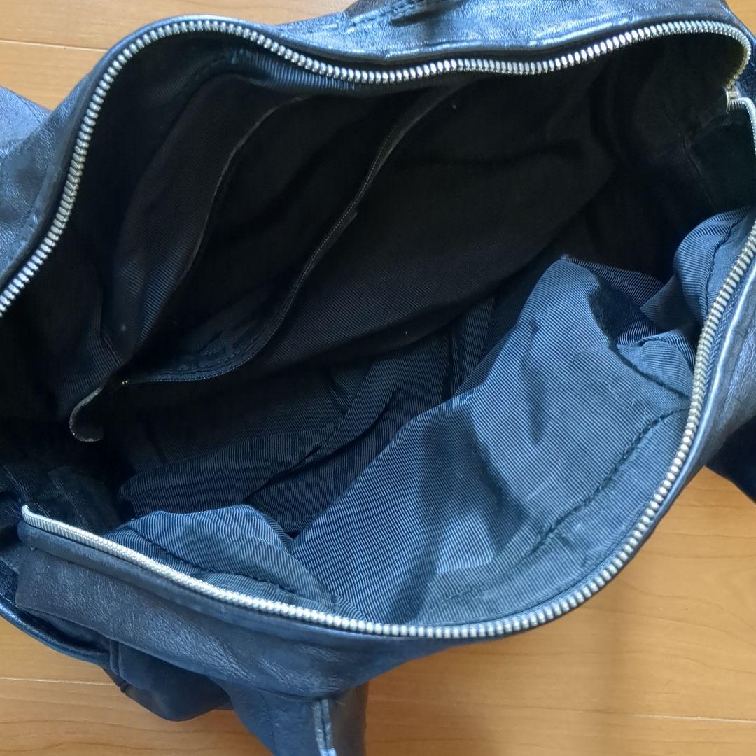 イザック　本革　黒　レザー　ハンドバッグ　ボストンバッグ