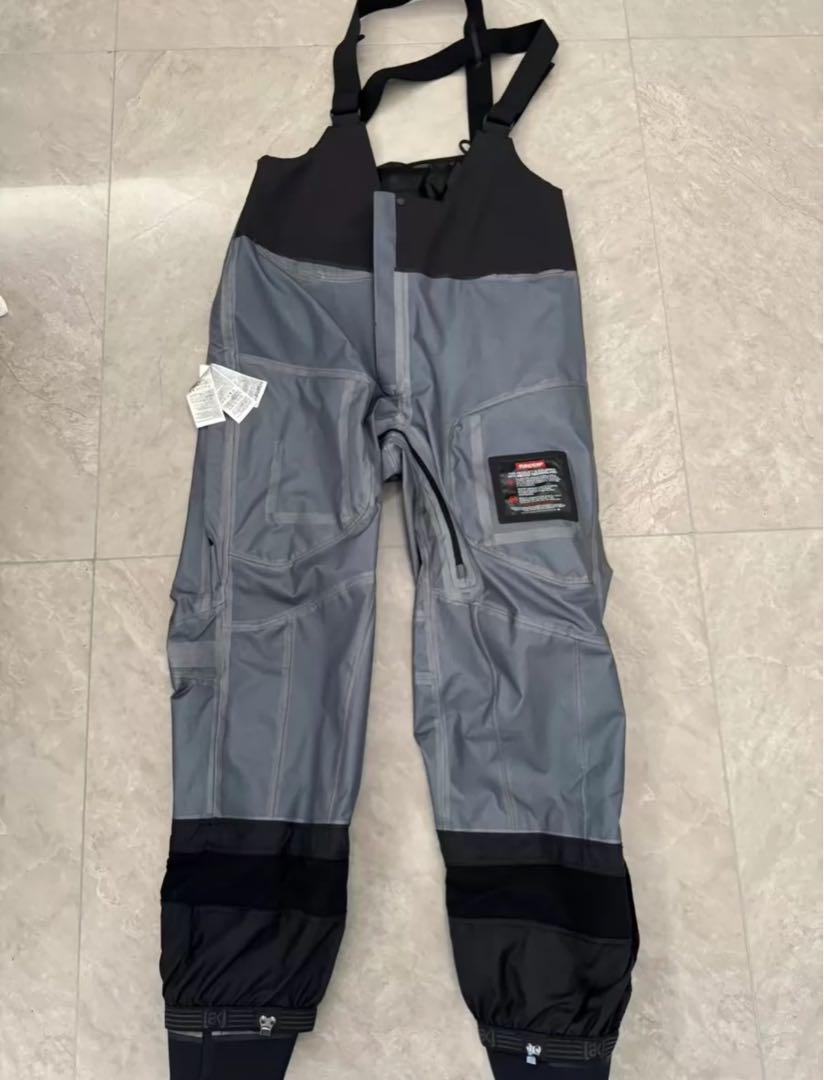 25モデルBurton [ak] 457 スキーウェア　スノーパンツ 黒 25モデルBurton [ak] 457 スキーウェアスノーパンツ 黒