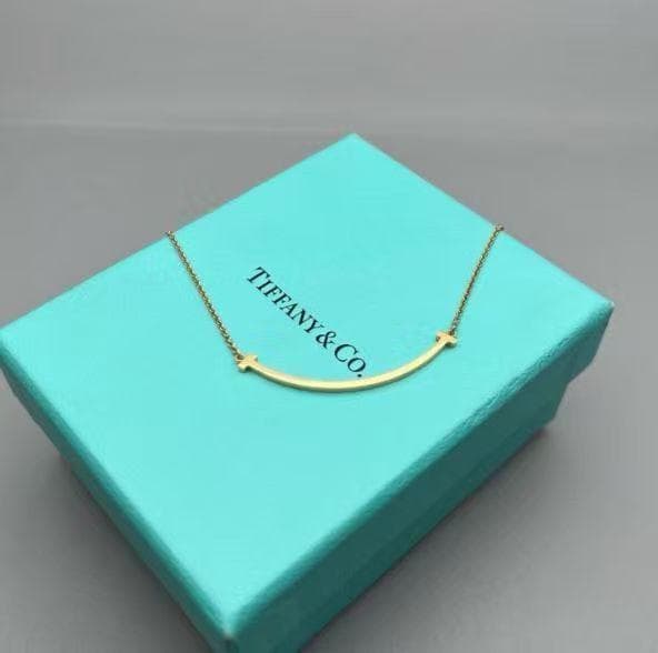 Tiffany & Co. ティファニースマイル ペンダント【極美品】
