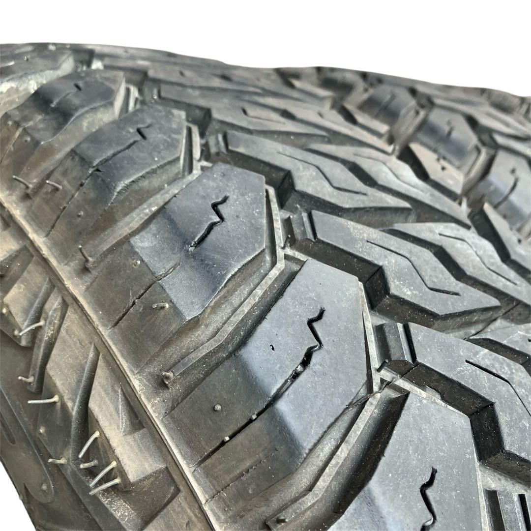モンスタータイヤ　215/70r16 マッドウォーリアー　ハイエース　ジムニー