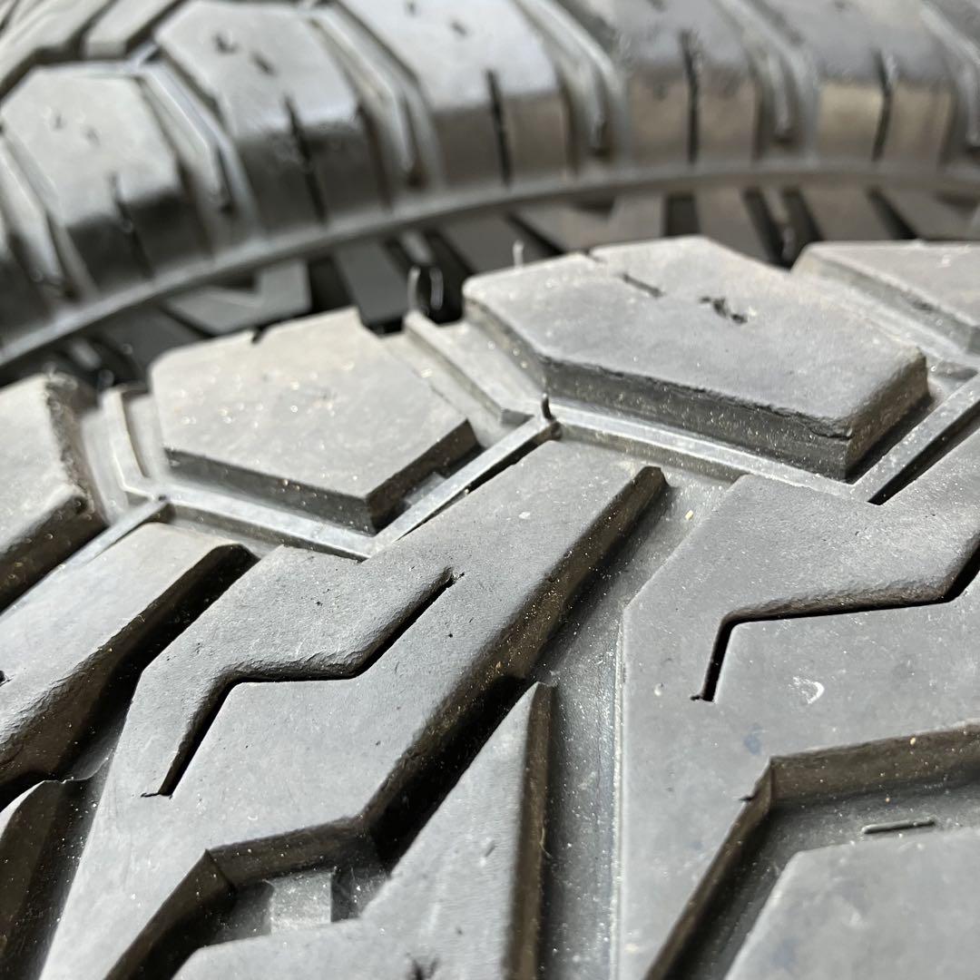 モンスタータイヤ　215/70r16 マッドウォーリアー　ハイエース　ジムニー