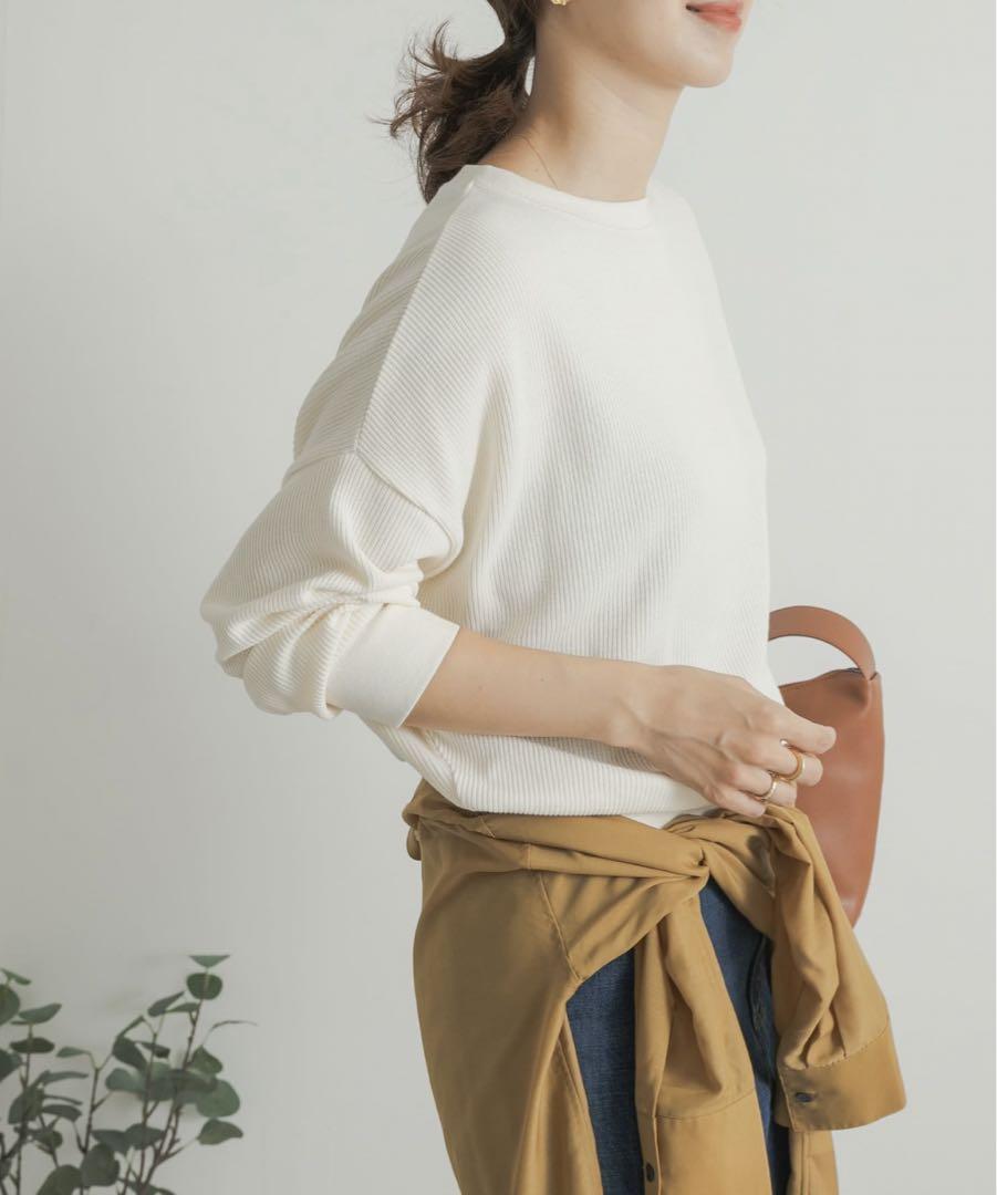 タックフライスロングスリーブTシャツ