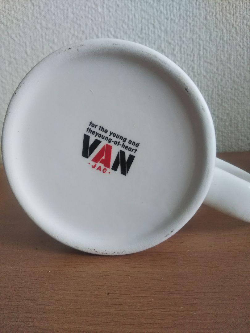 VANの時計とマグカップのセット