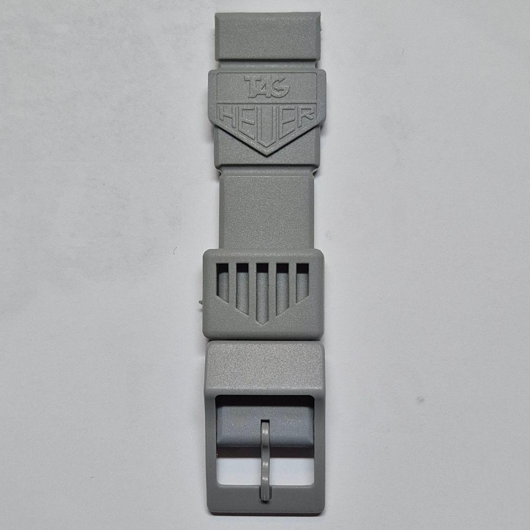 【新品・未使用】タグホイヤーフォミュラー1用純正ラバーベルト　幅16ミリ　グレー