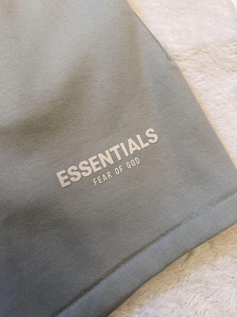 ESSENTIALS ショートパンツ
