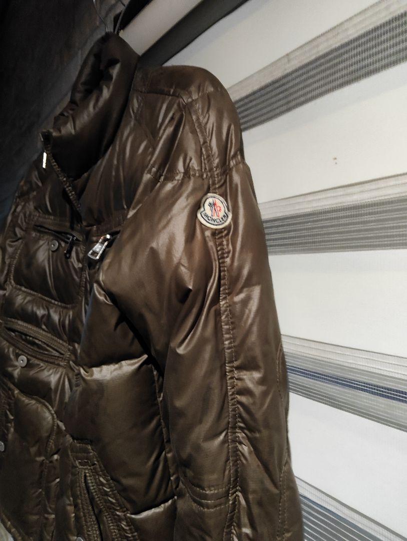 Moncler オリーブ色 ダウンライナー付きジャケット
