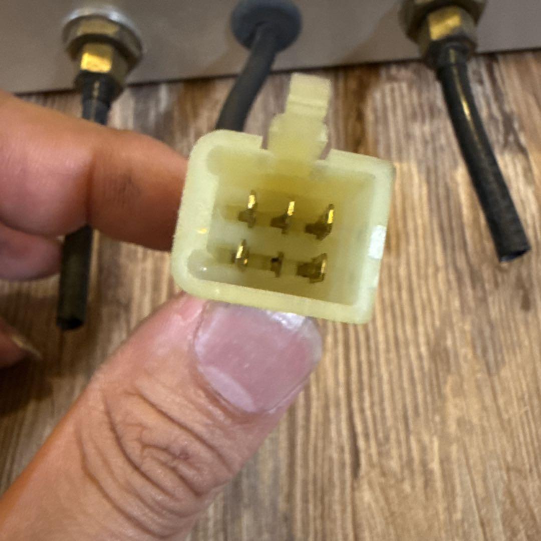 送料込み　ボルドワールド　電磁弁　エアサス