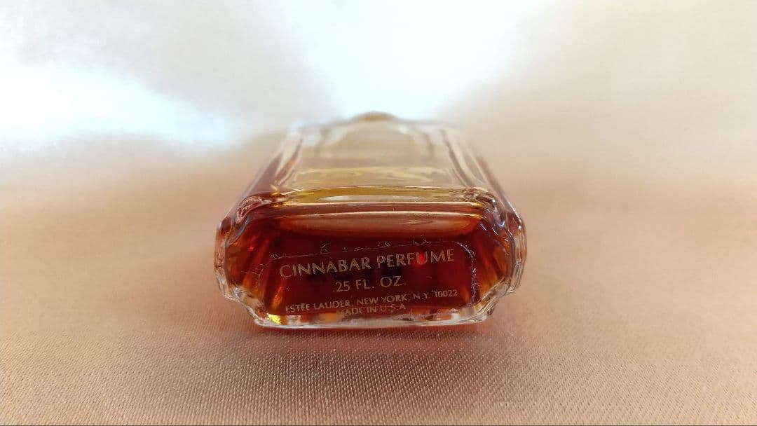 茄子紺 ESTEE LAUDER エスティローダー シナバー 7.5ml パルファム