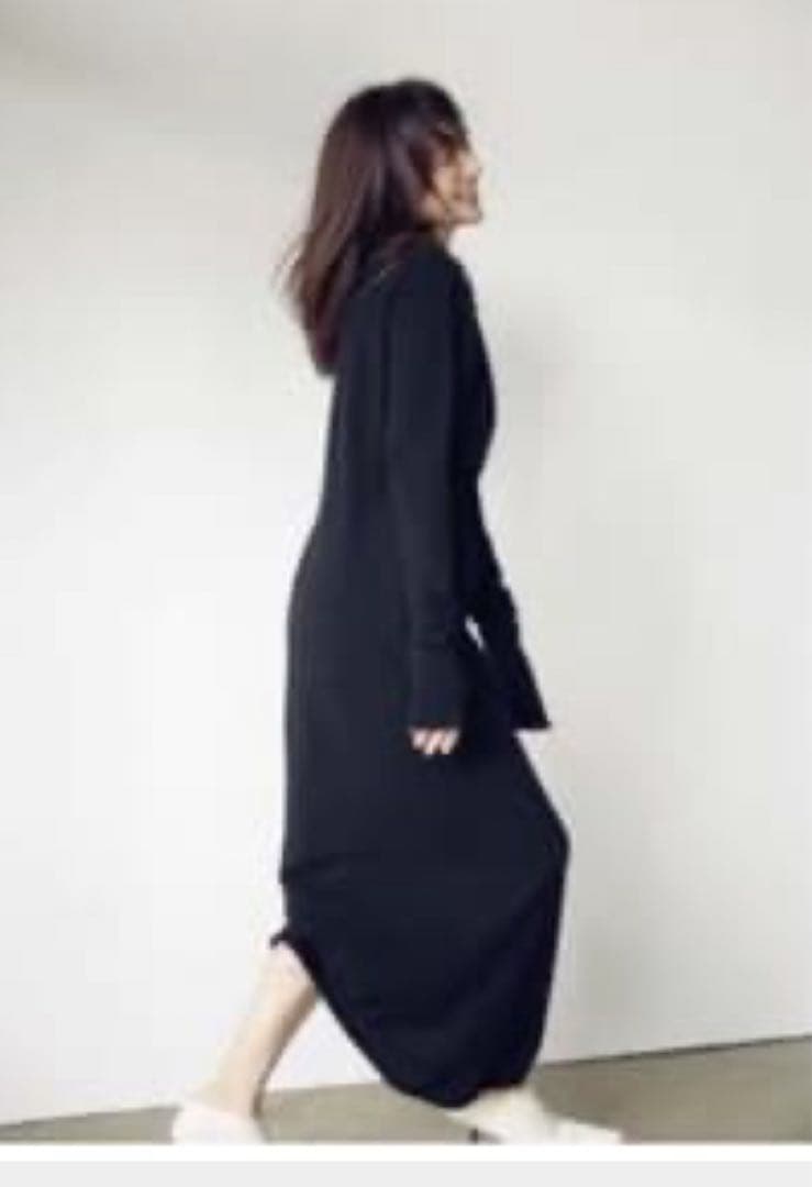 loin ロワン 井川遥さん ホールガーメントニットワンピース 黒M loin