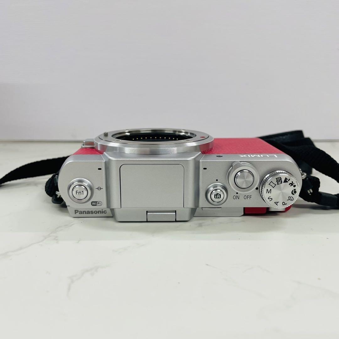 Panasonic LUMIX DMC-GF7W ダブルズームレンズキット