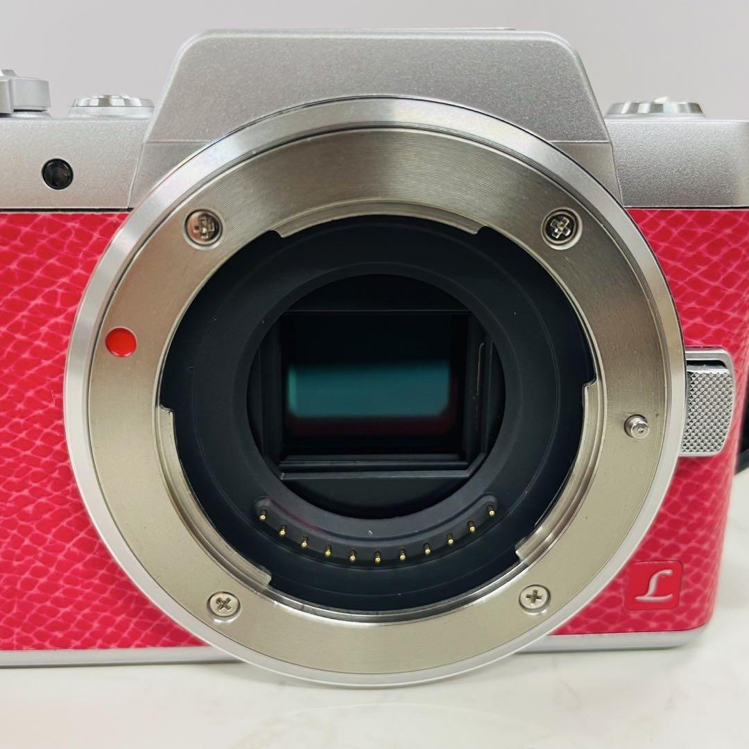 Panasonic LUMIX DMC-GF7W ダブルズームレンズキット
