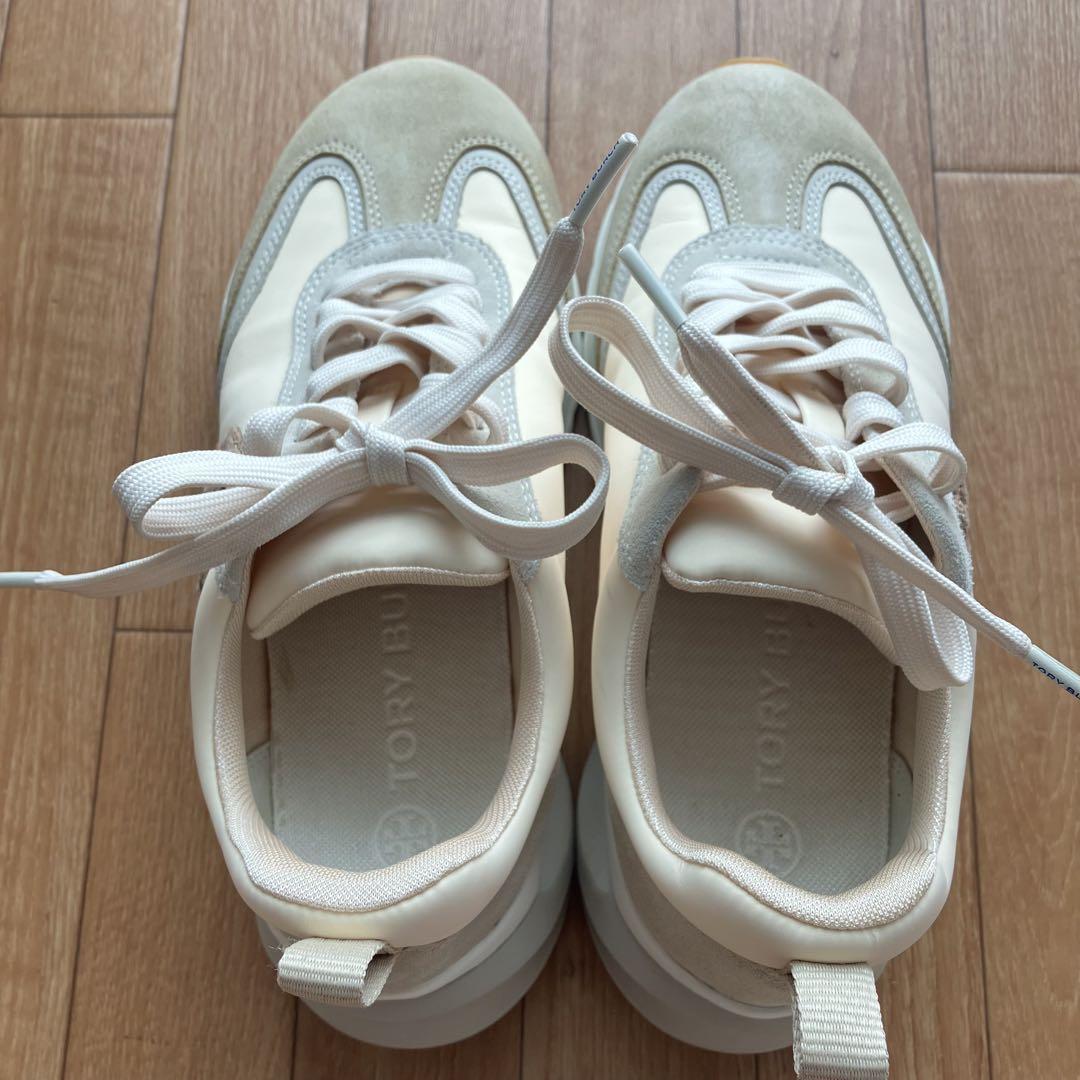 美品TORY BURCH トリーバーチ グッドラック スニーカー 24 画像2