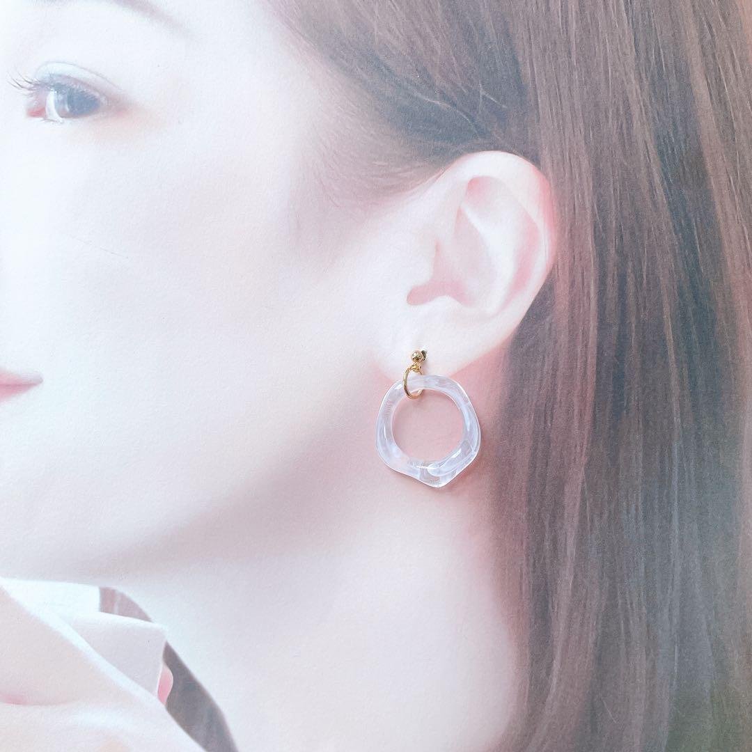 扇形の水滴レザーピアス/ダングリングイヤリング/レディース