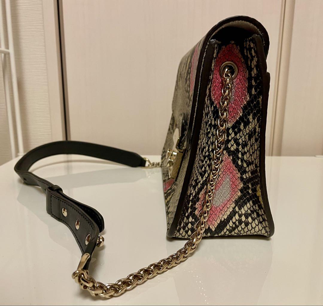 FURLA フルラ　パイソン柄ショルダーバッグ