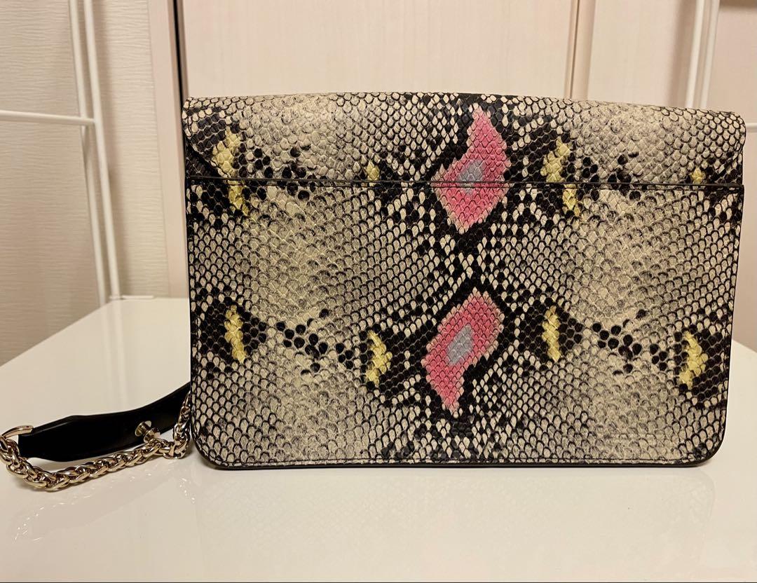 FURLA フルラ　パイソン柄ショルダーバッグ