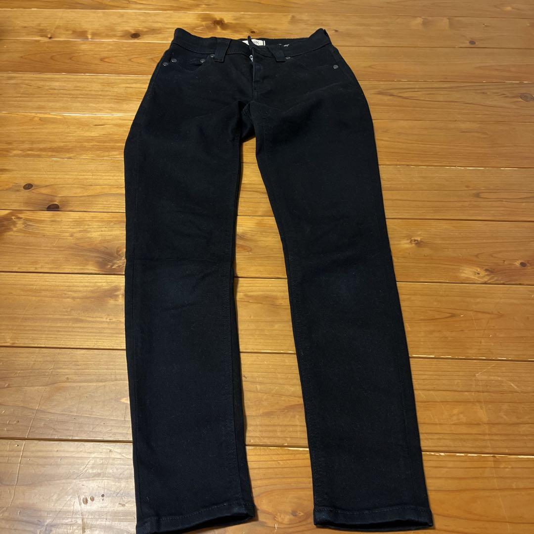 YANÜK ブラックデニム 22