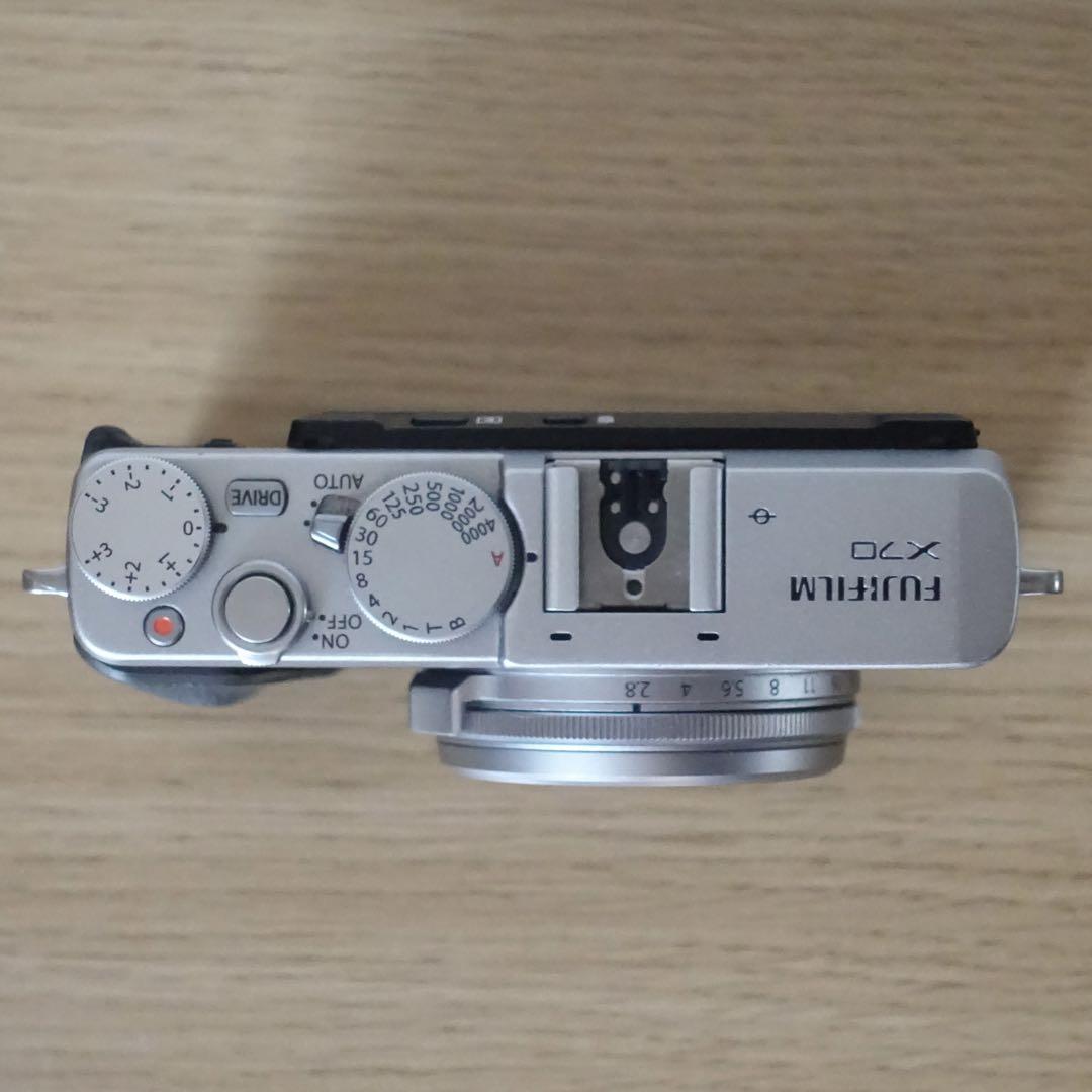 【値下げ】FUJIFILM X70シルバー 元箱・付属品あり
