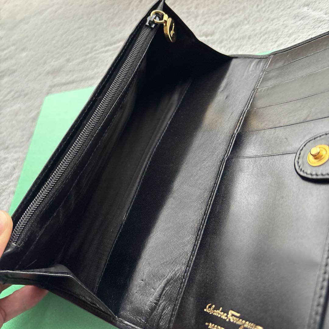 【美品】 フェラガモ 長財布 ブラック ゴールド金具 レザー 本革 黒