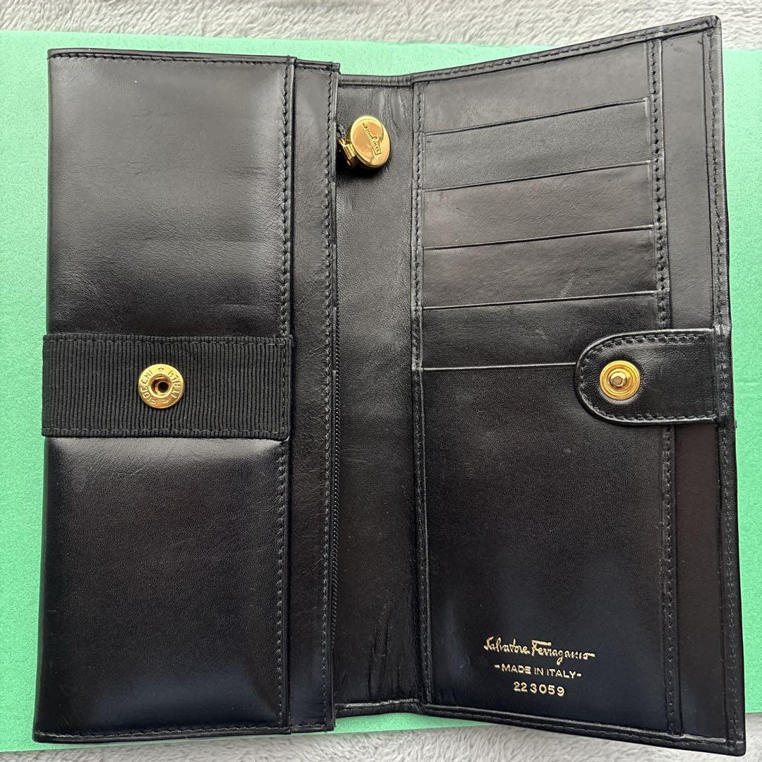 【美品】 フェラガモ 長財布 ブラック ゴールド金具 レザー 本革 黒