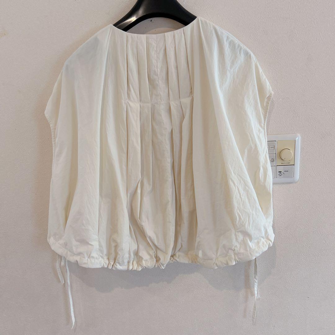 YONFA タックジップベスト (ivory)
