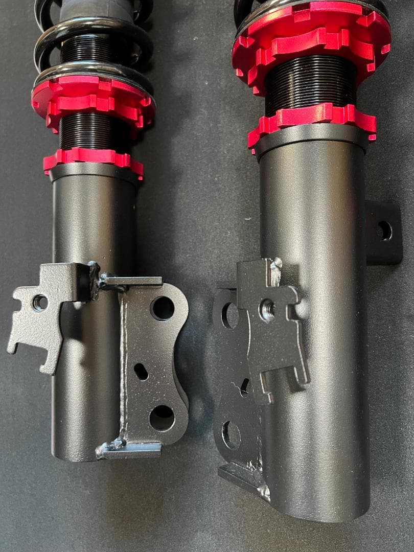 新品☆送料無料 プリウス アルファ フロントのみキャンバー調整付フルタップ車高調 新品☆送料無料 プリウス アルファ フロントのみキャンバー調整付フルタップ車高調