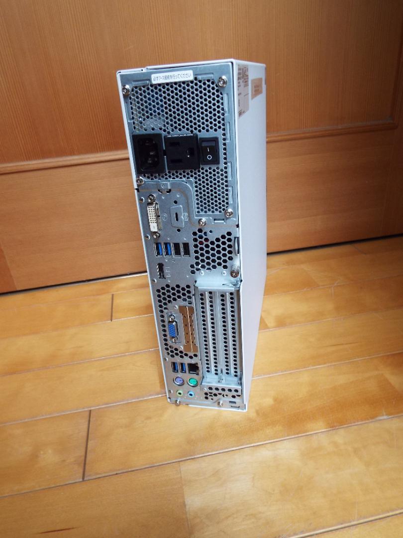 Windowsデスクトップ ESPRIMO D588/CX 8G i3-8100 SSD256G+HDD1T