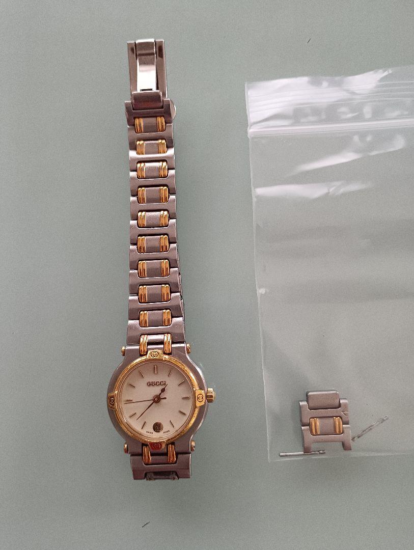 GUCCI レディース 時計 9000L Ladies 9000L Two-Tone Stainless Diamond-Markers Gucci Watch