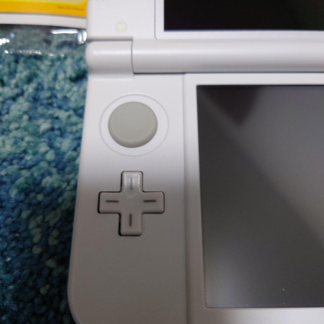 美品　Newニンテンドー3DSLL パールホワイト