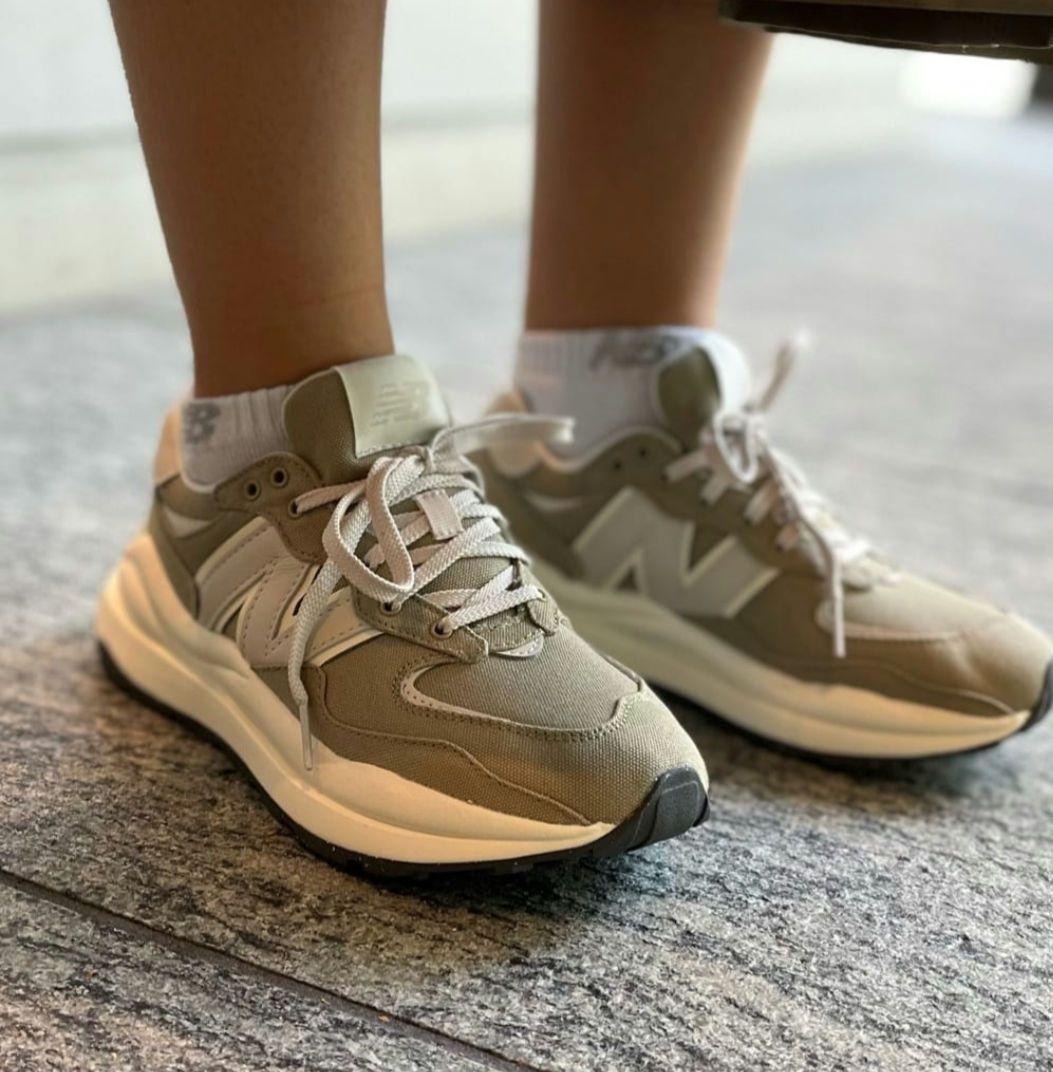 注目ブランド ニューバランス M5740PDB スニーカー - eatsnowornever.com