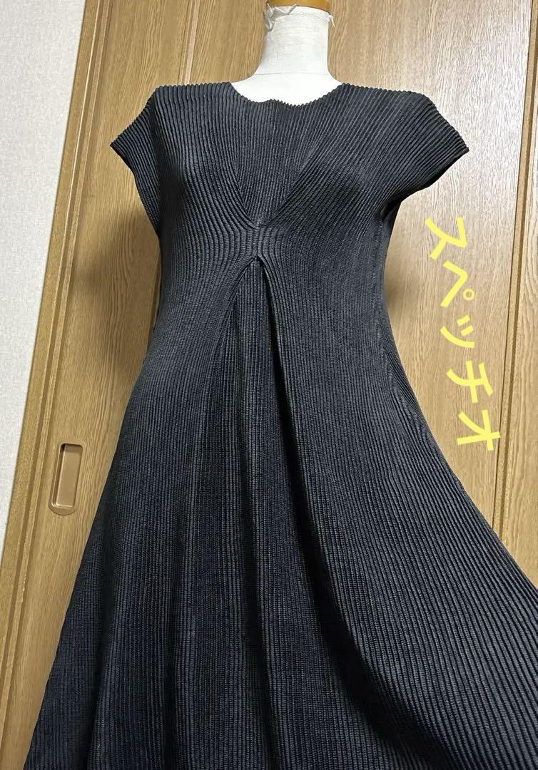 スペッチオ　プリーツ　ワンピース　40黒 6,089円