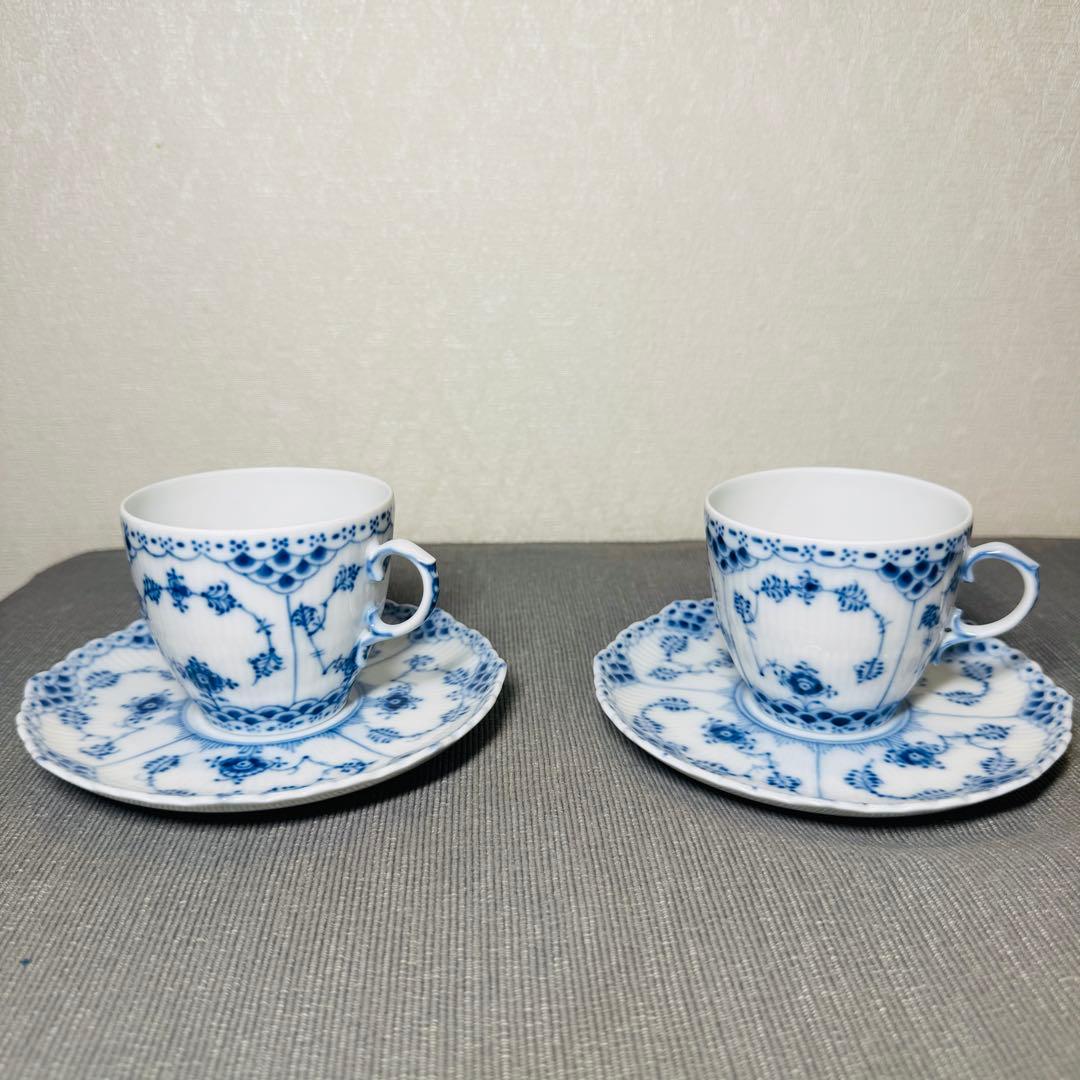 ロイヤルコペンハーゲン ブルーフルーテッド フルレース カップ&ソーサー