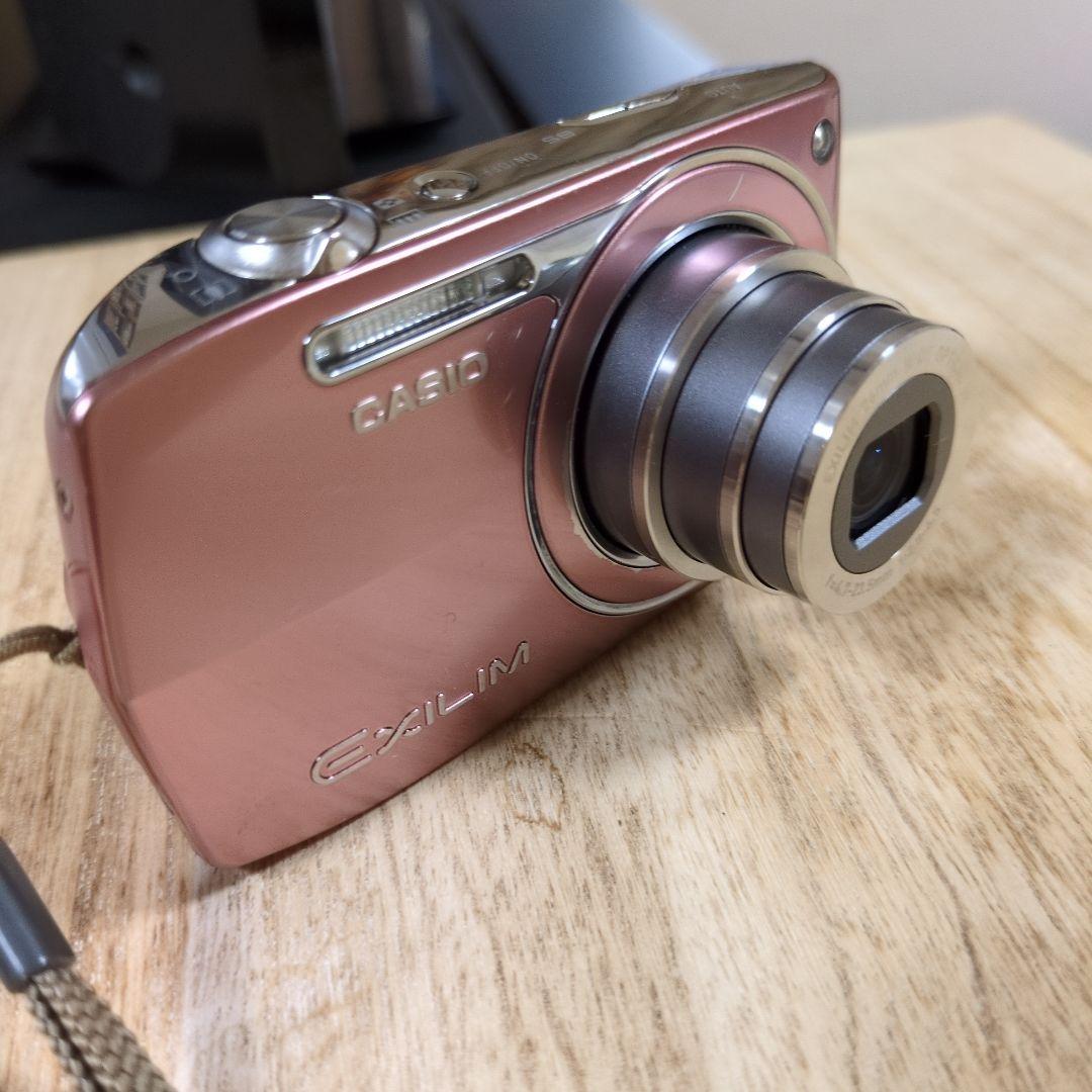 CASIO カシオ　EXILIM ZOOM EX-Z2000 ピンク