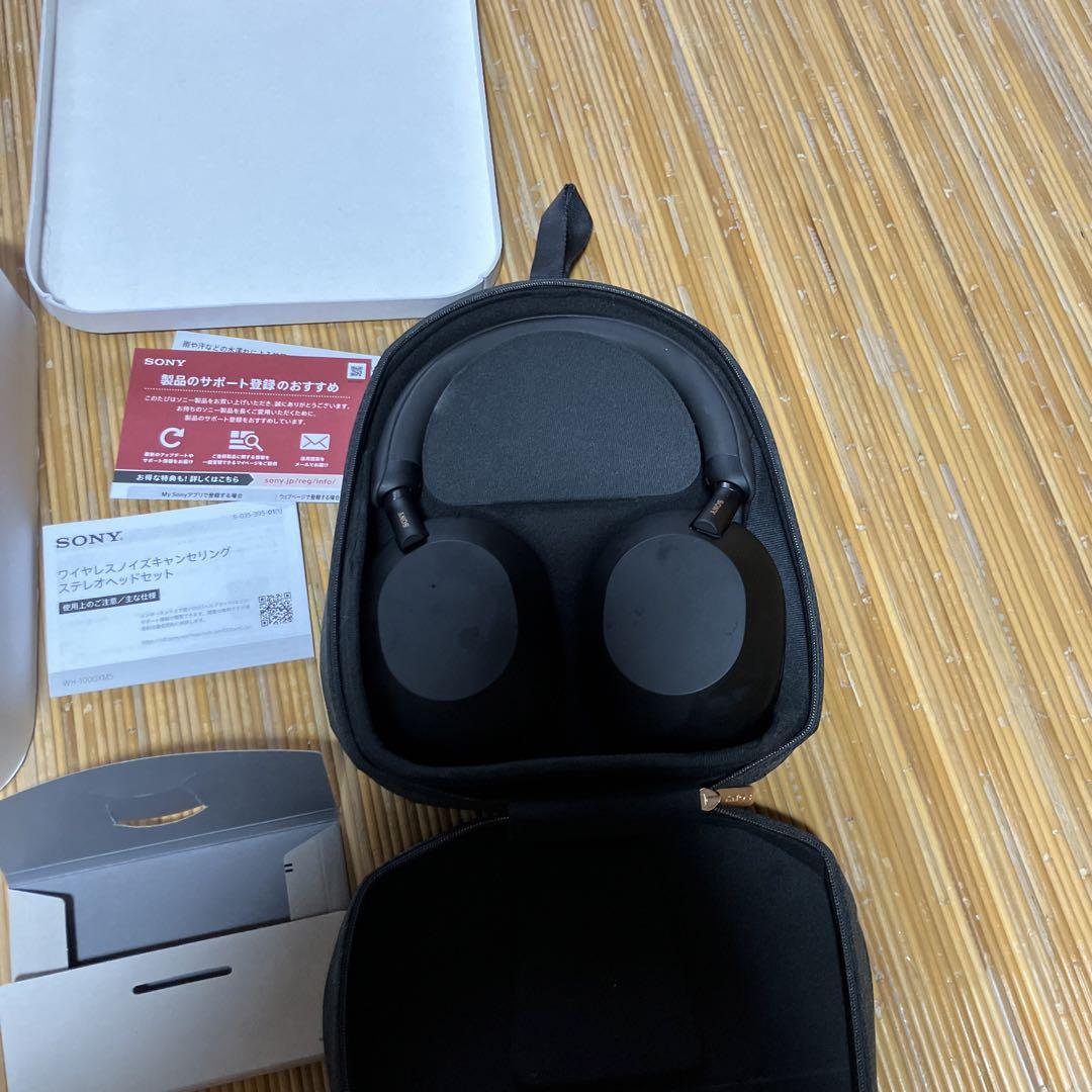 SONY　WH-1000XM5　ワイヤレスヘッドホン　ノイズキャンセリング