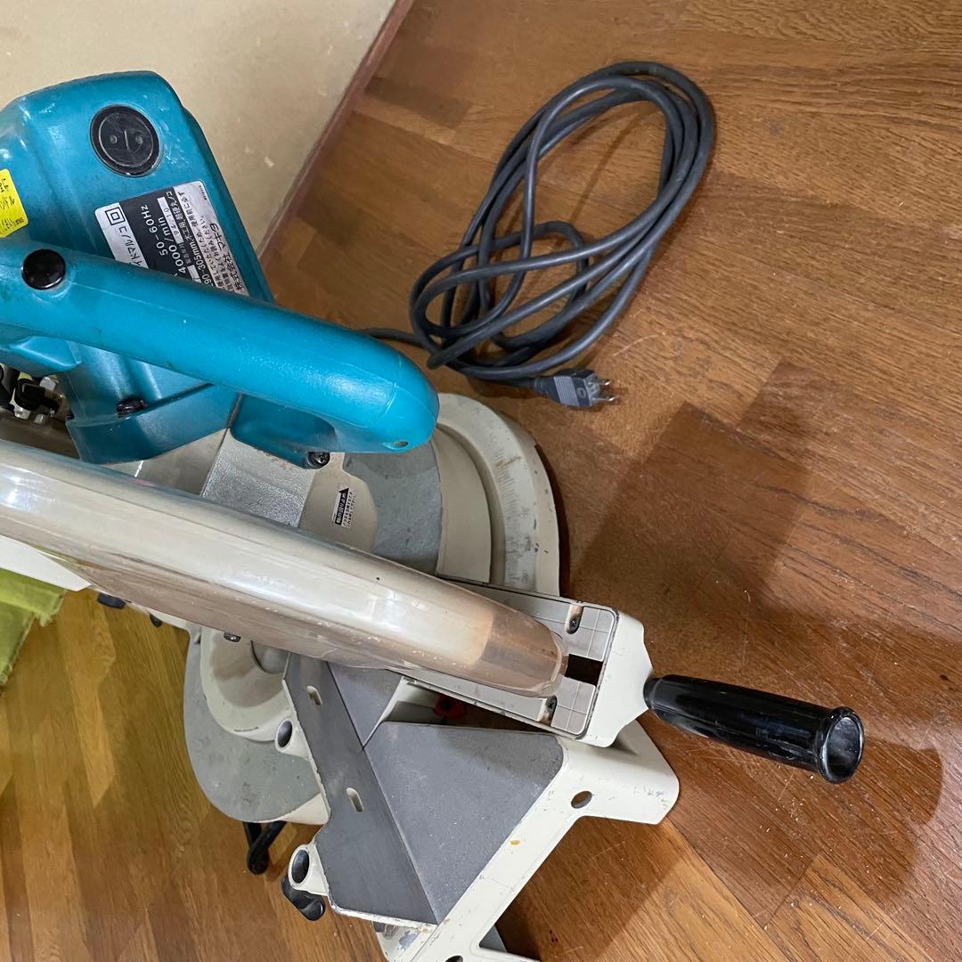 スライド丸ノコ