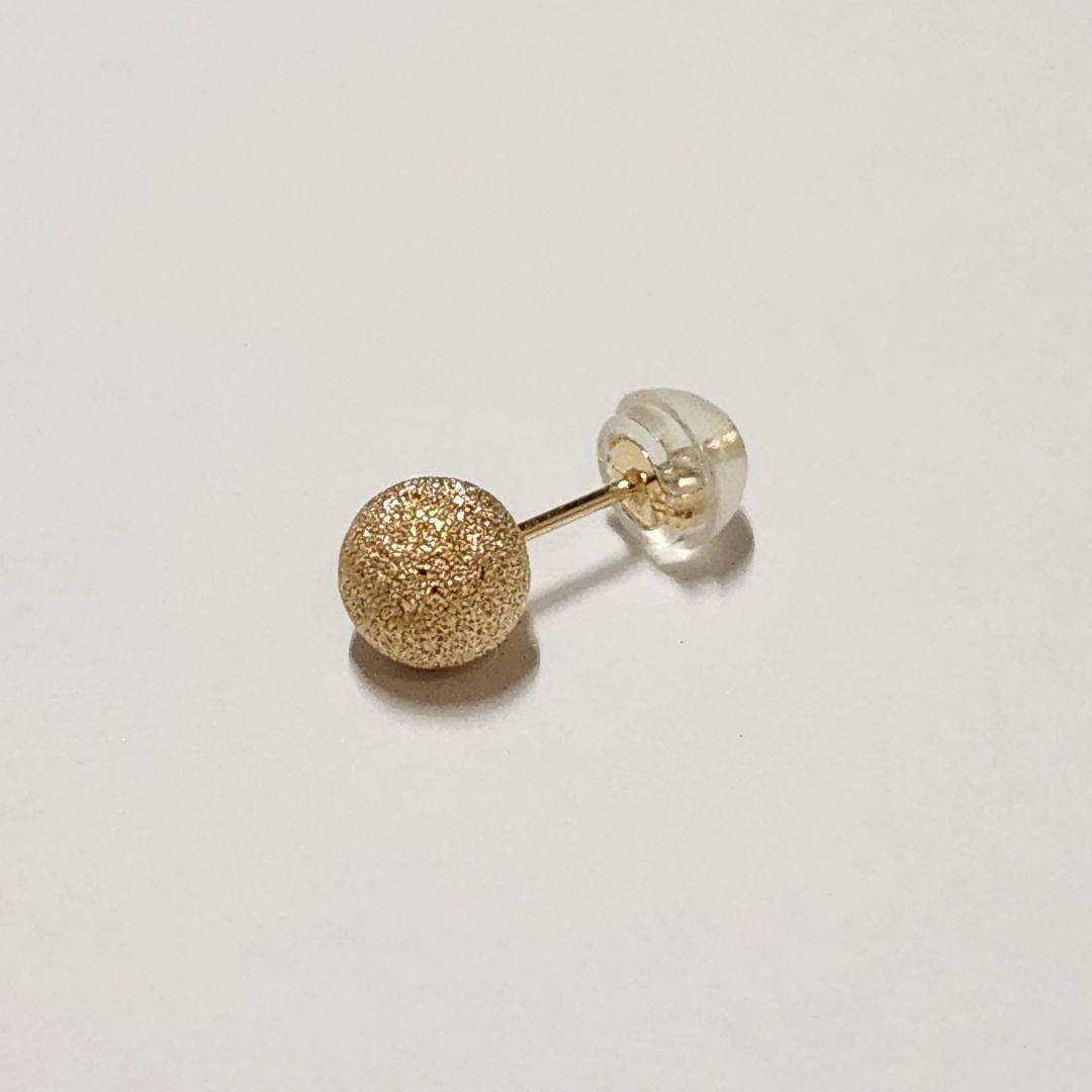 新品　K18マッド加工丸玉ピアス　6ミリ 片耳分