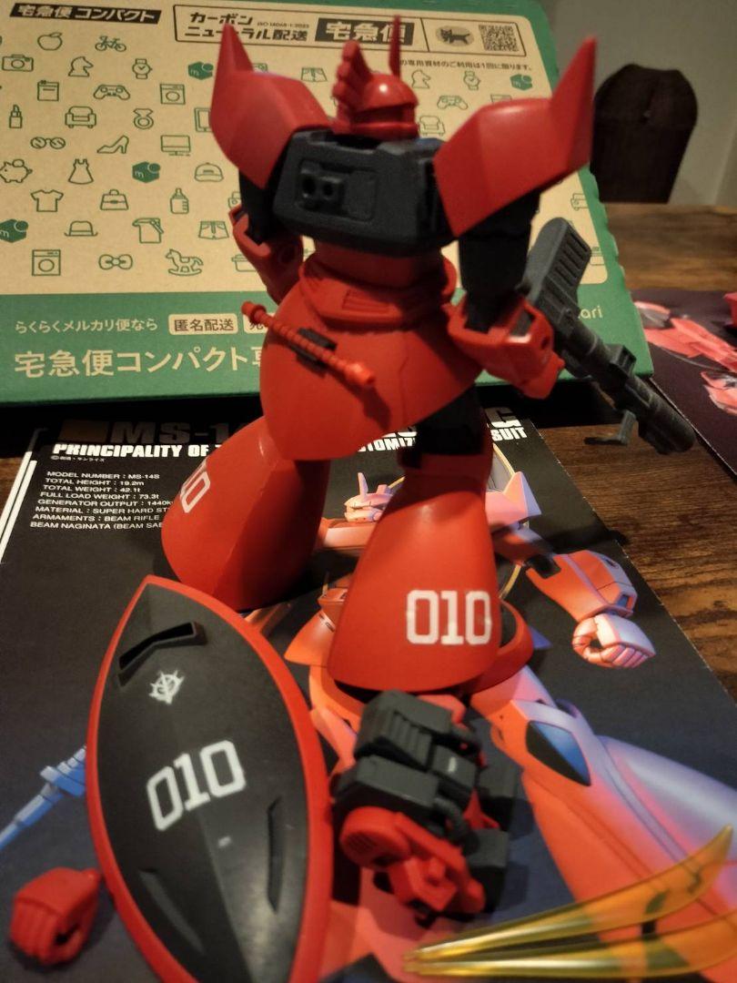 HG ジョニーライデン専用ゲルググ、ザクの２体セット