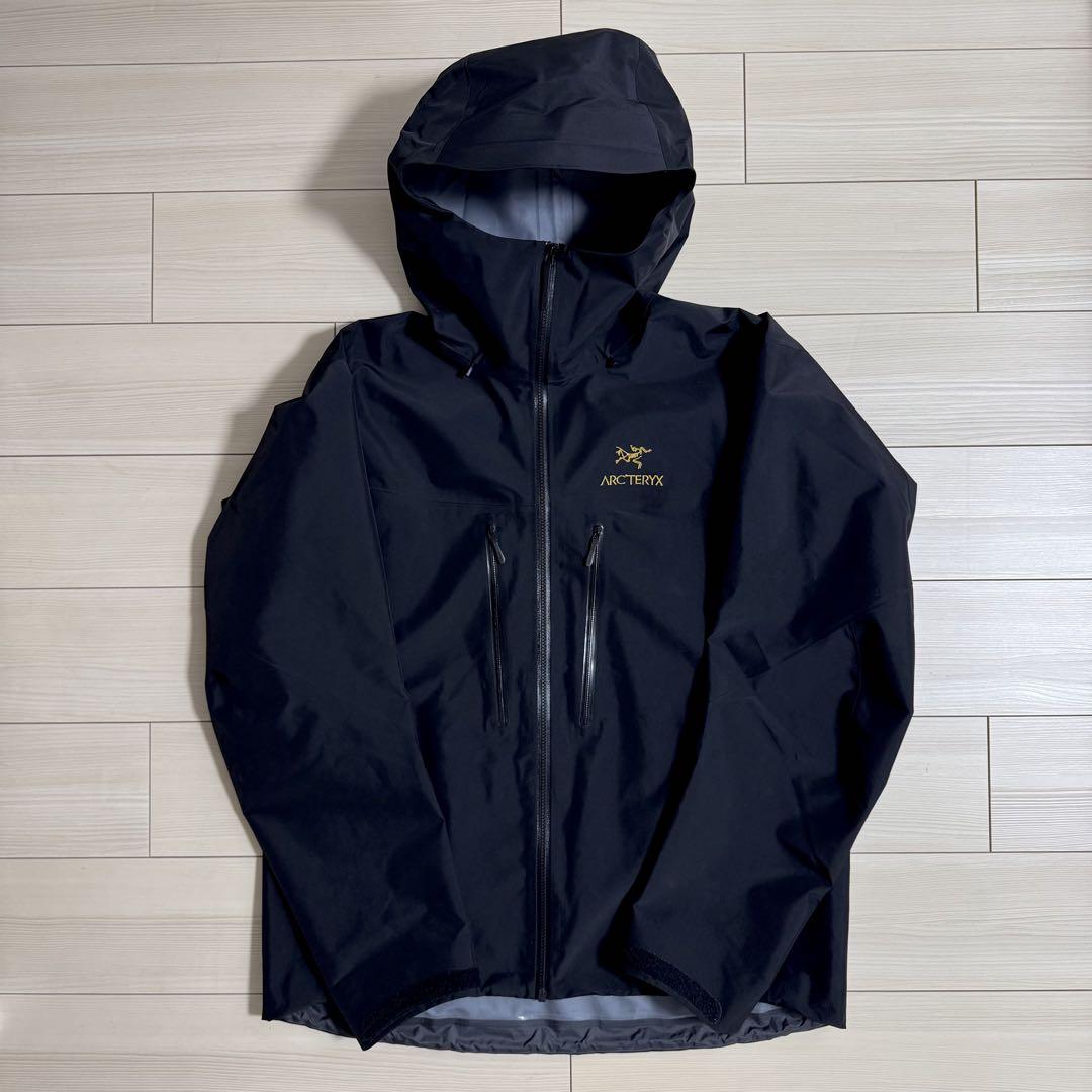 希少 Arc’teryx 24K Black Alpha SV XL