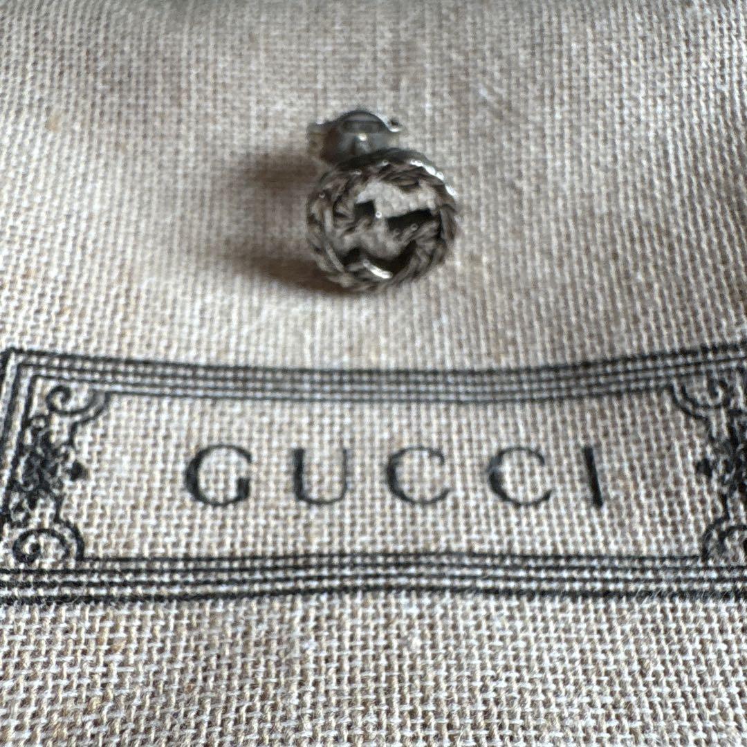GUCCI シルバー片耳用ピアス アクセサリー