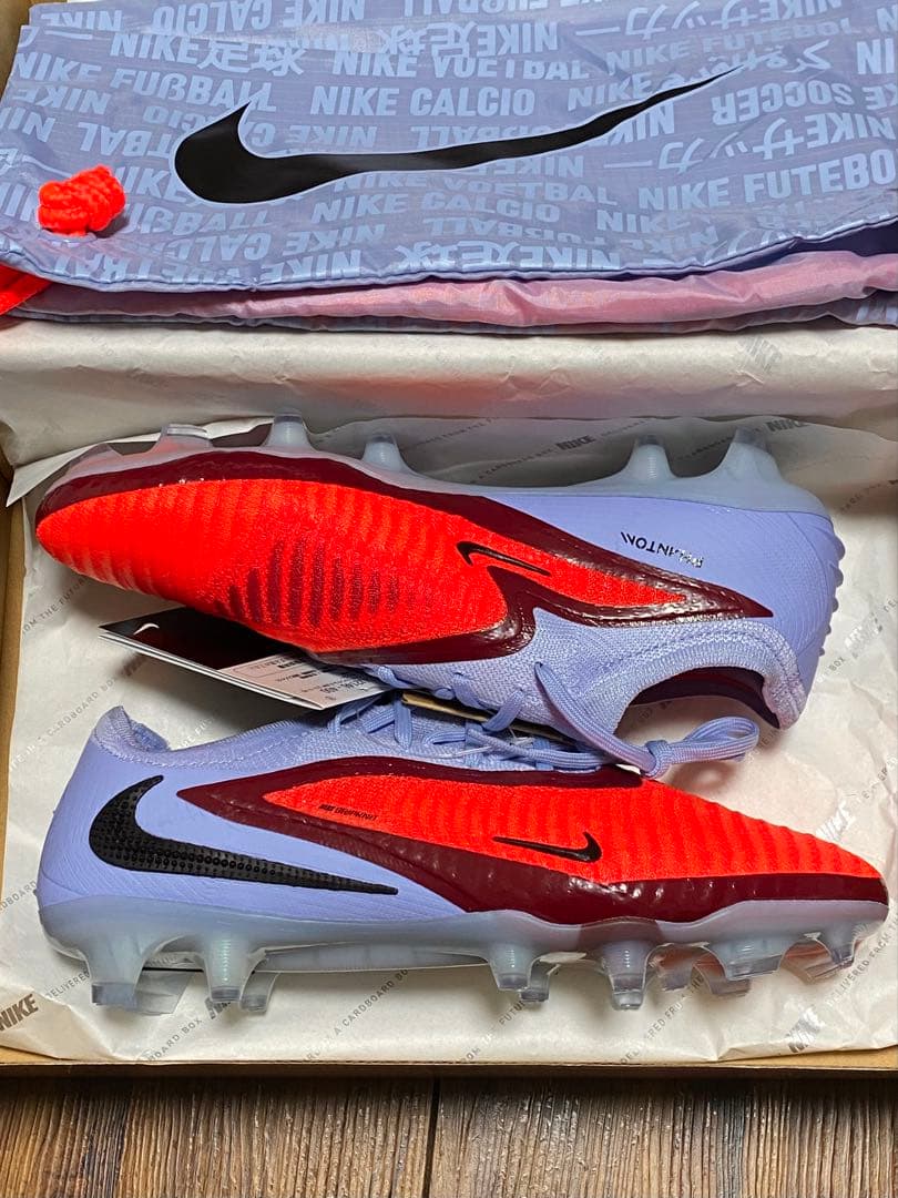 【新品】ファントム 6 LOW エリート　FG 25.5cm