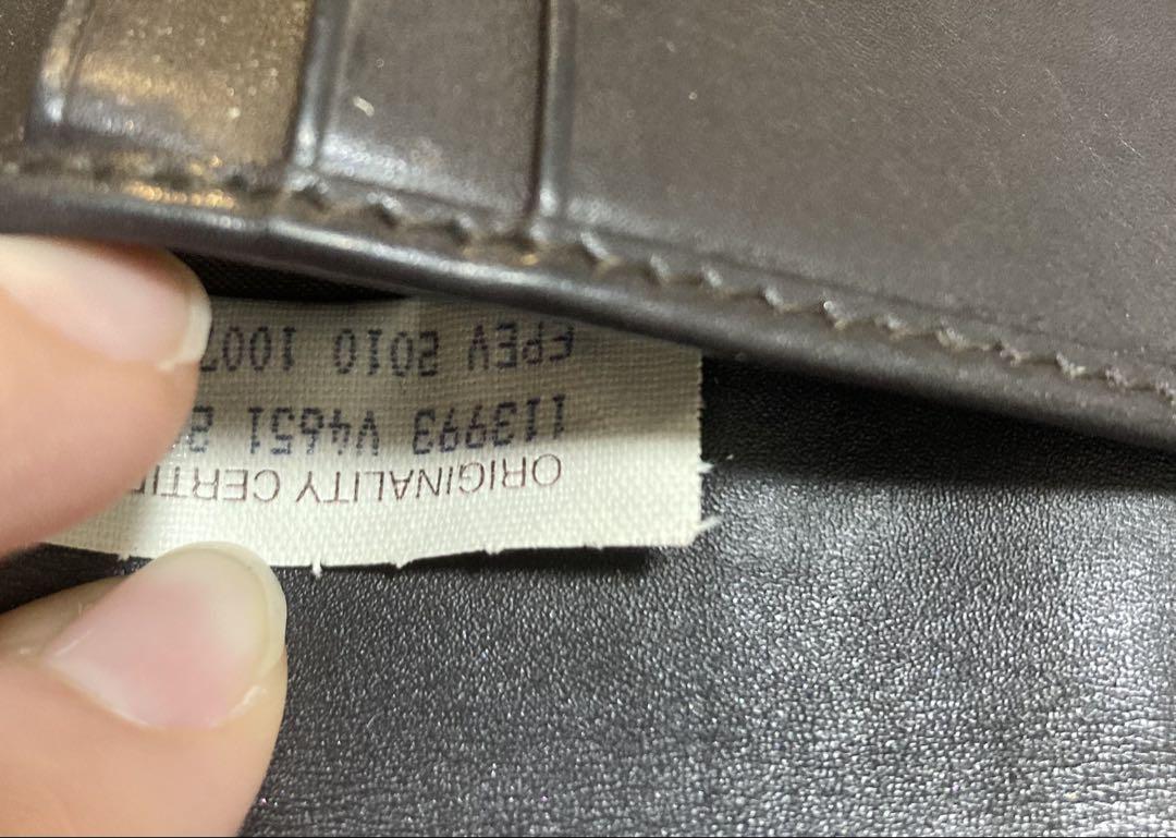 ボッデカベネタ(BOTTEGA VENETA)二つ折り財布