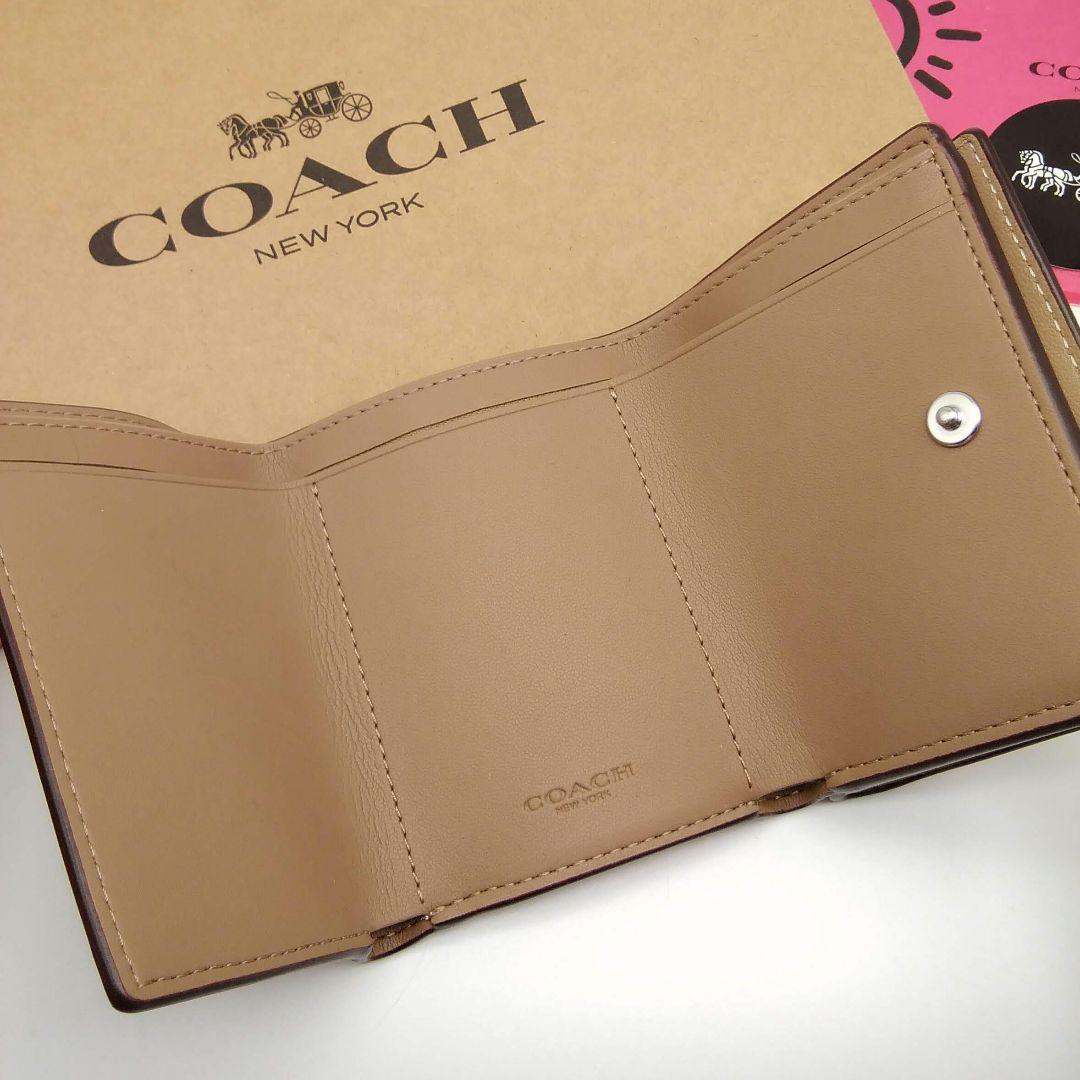 新作　新品　COACH　折り財布　レディース　人気の小銭入れ付き