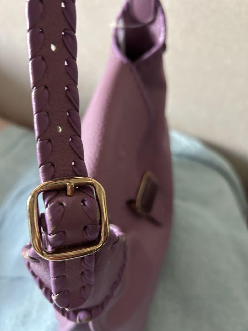 ロエベ ピンクラベンダー色レザーショルダーバッグ 今年ラッキーカラー ロエベ ピンクラベンダー色レザーショルダーバッグ 今年ラッキー