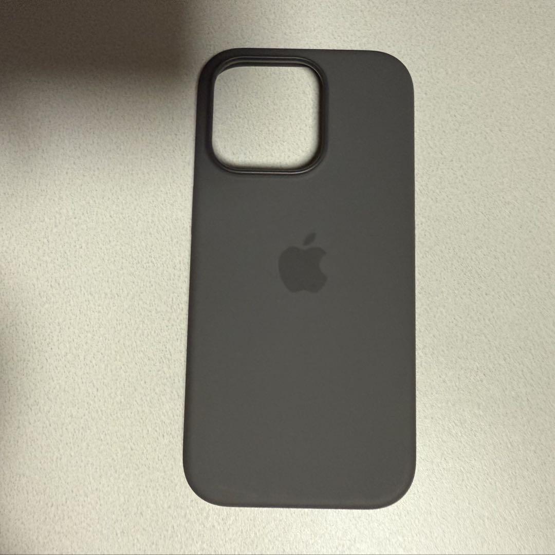 【ほぼ未使用】iPhone16pro 純正シリコンケース　ストーングレイ MagSafe対応iPhone 16 Proシリコーンケース – ストーングレイ