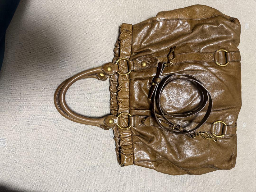 miu miu ブラウン レザー トートバッグ