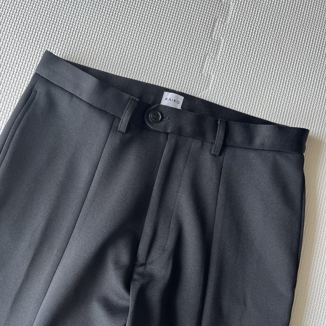 美品】KAIKO スラックス 黒 サイズ2 フレアシルエット スリットΩ