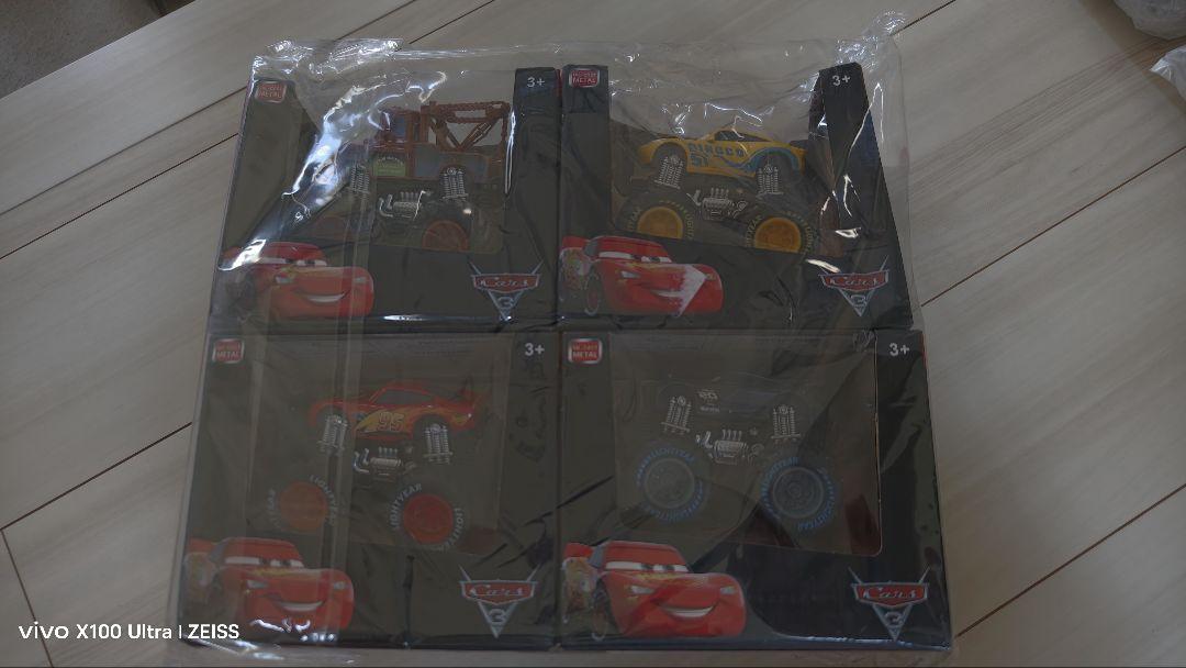 新品】 カーズ モンスタートラック 4台セット 個別箱入り 訳あり
