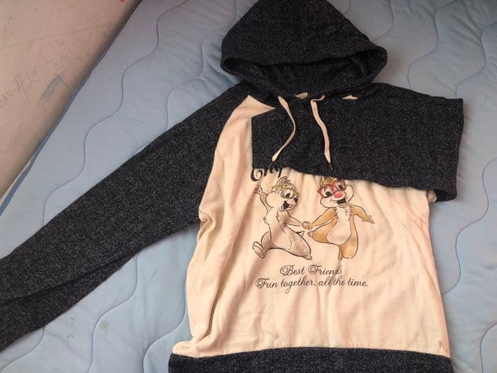 メルカリ キャラクターパーカー チップとデール 1 000 中古や未使用のフリマ メルカリ キャラクターパーカー チップとデール 1 000 中古や未使用のフリマ