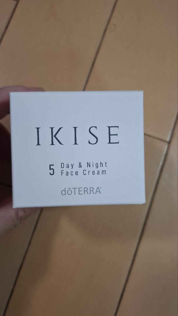 ドテラ　IKISE 5 Day & Night フェイスクリーム 　新品未使用