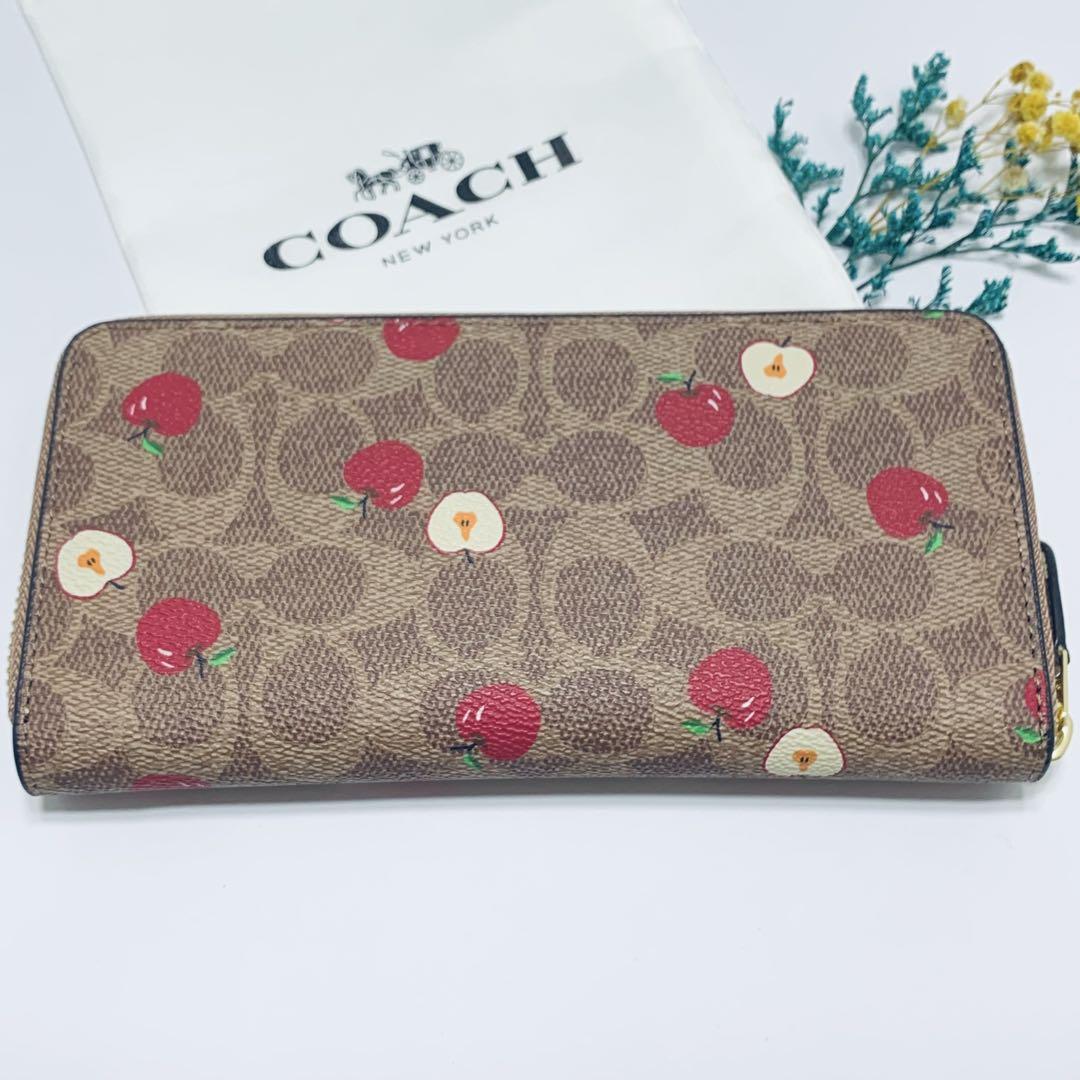 COACH リンゴ柄 長財布 保存袋付き